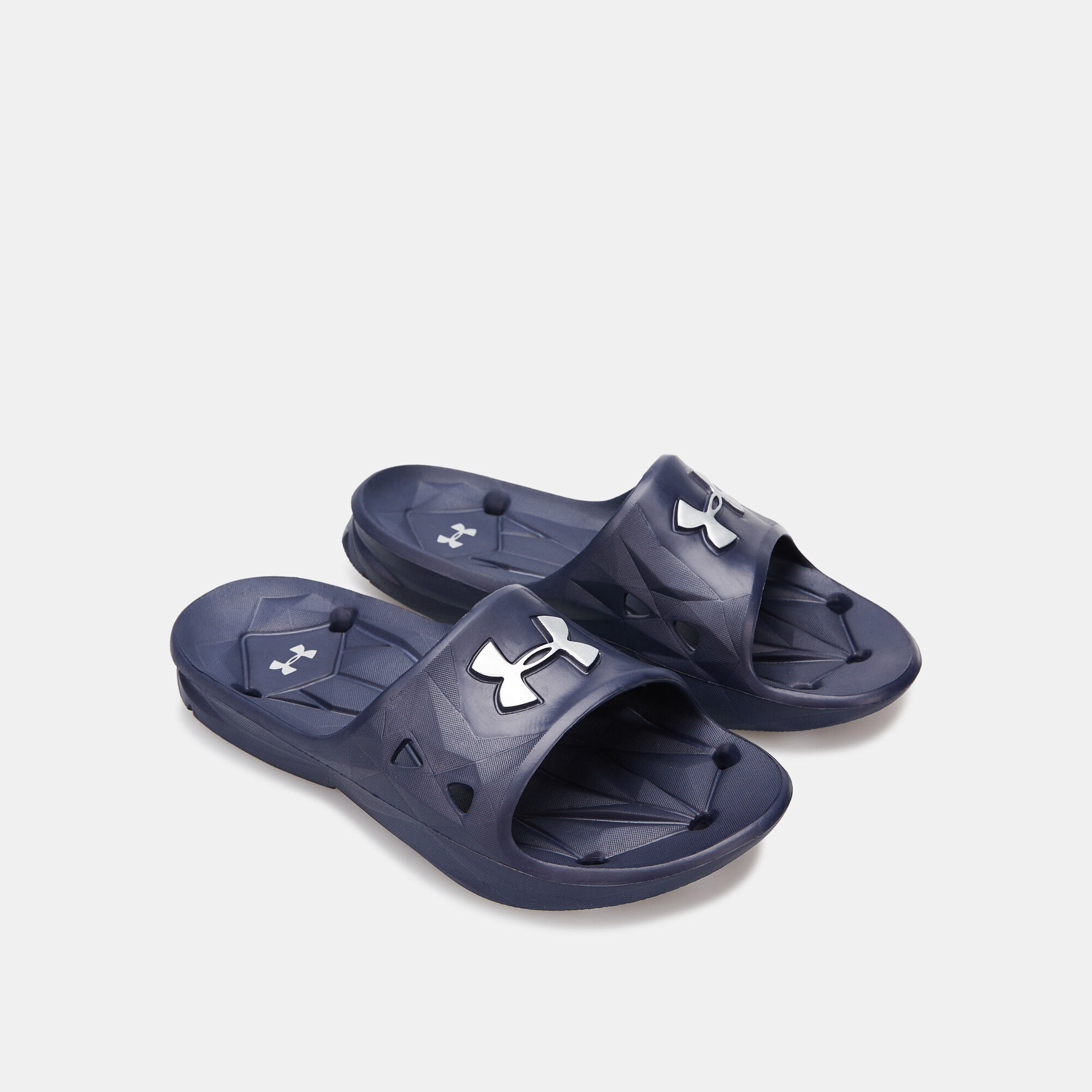 Under armour locker iii slides hotsell