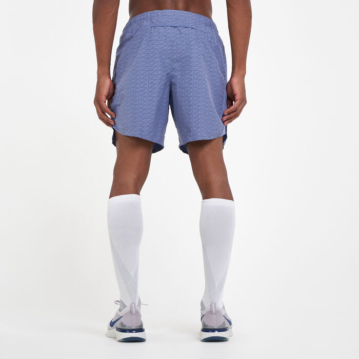Men's Run Division Challenger 7 Inch Shorts Men's Run Division Challenger 7 Inch Shorts image number 1