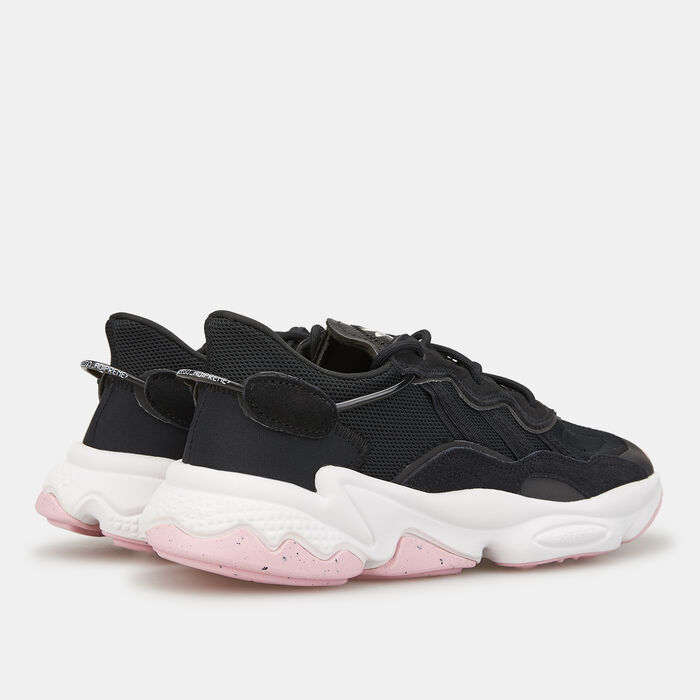 adidas Originals Women's OZWEEGO Shoe Black adidas Originals Women's OZWEEGO Shoe Black image number 2