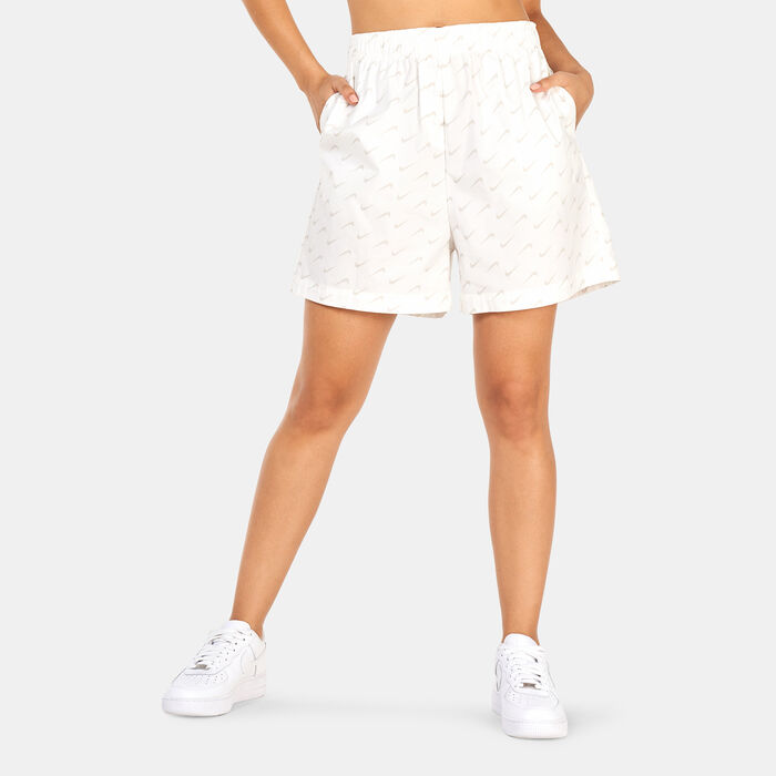 Nike Women's Sportswear Everyday Woven High-Rise Shorts Ivory image number 0
