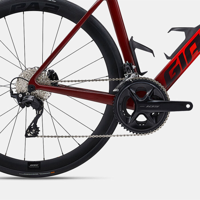 Giant Propel Advanced 2 Road Bike Red Giant Propel Advanced 2 Road Bike Red image number 2