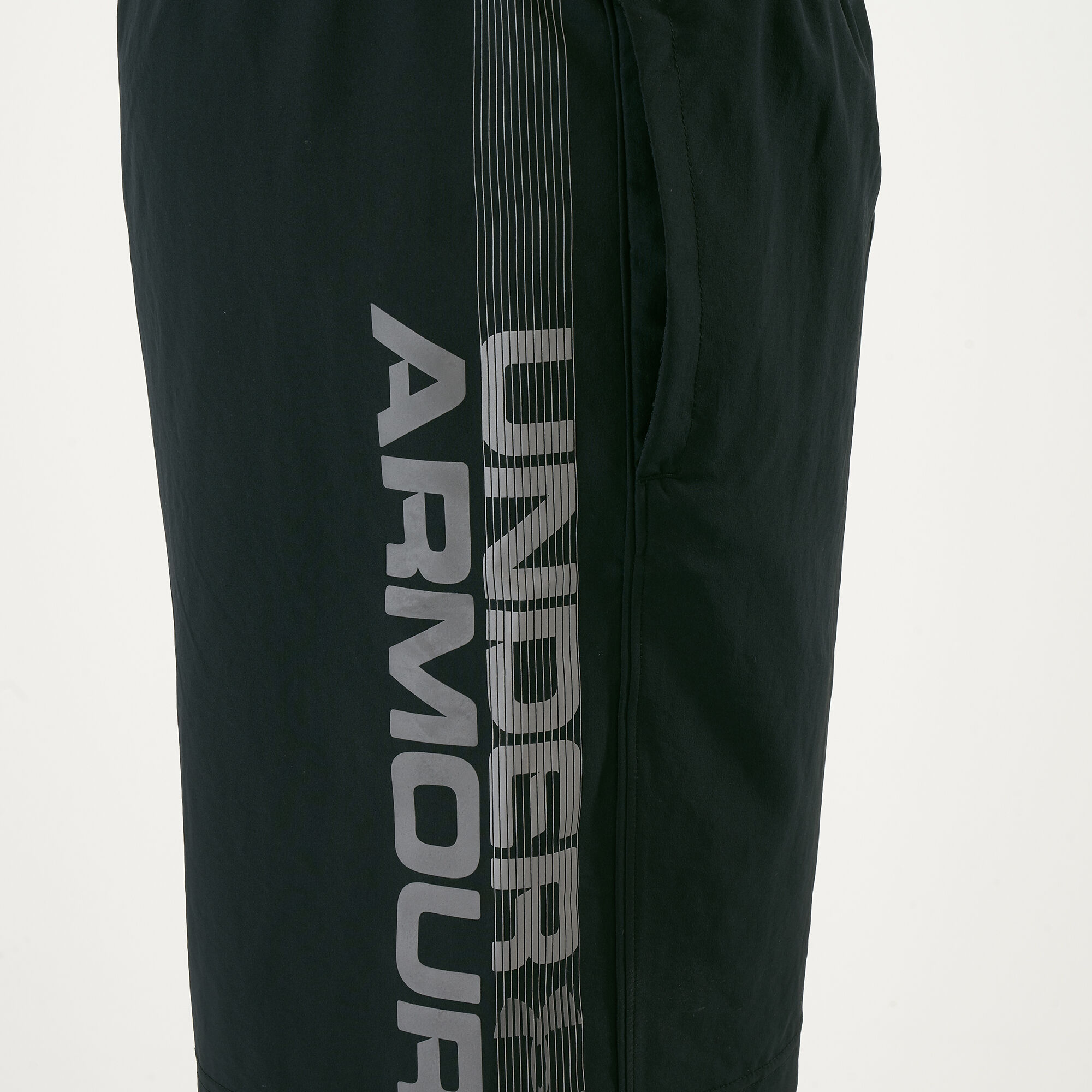 Buy Under Armour Men s Woven Graphic Wordmark Shorts Black in KSA SSS