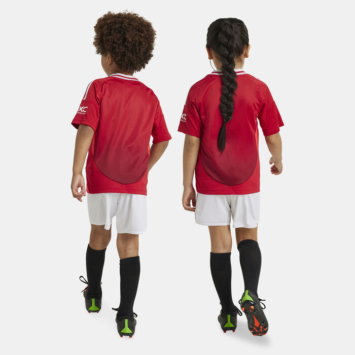 adidas Kids' Manchester United 24/25 Home Replica Football Kit Red adidas Kids' Manchester United 24/25 Home Replica Football Kit Red image number 1