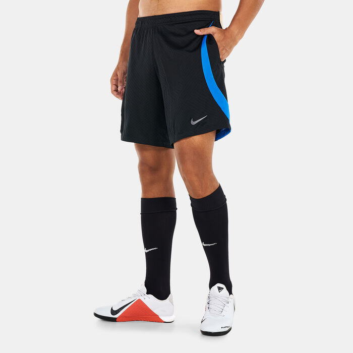 Nike Men's F.C. Barcelona Strike Dri-FIT Knit Football Shorts Black image number 0