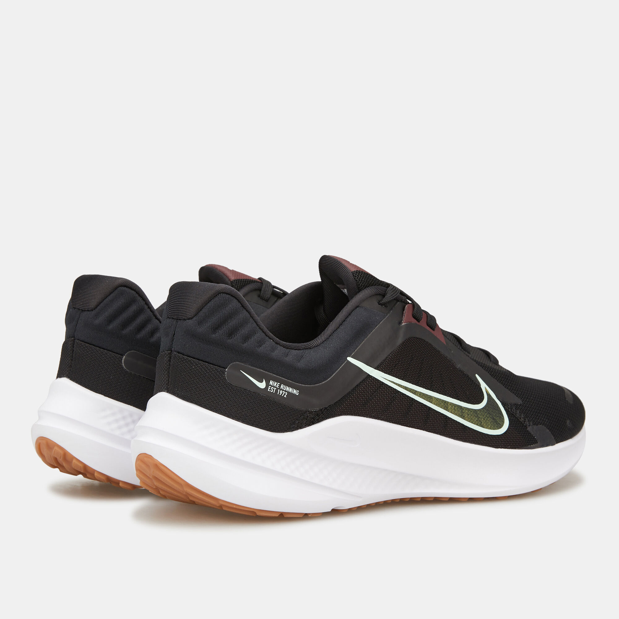 Quest 2 women's running shoes black clearance