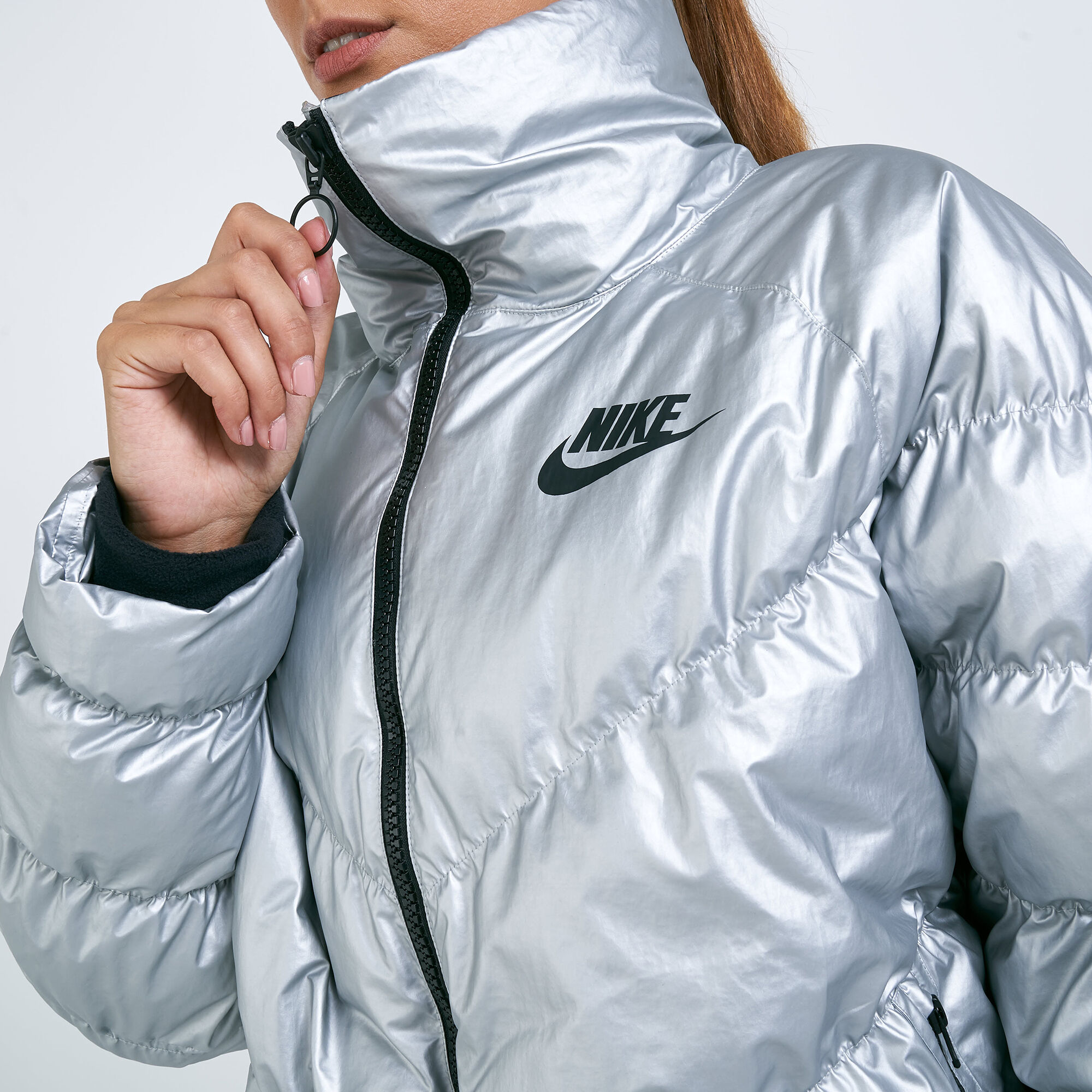 Nike silver jacket women's clearance