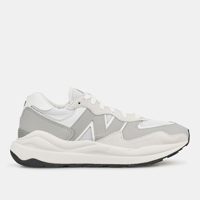 New Balance Men's 5740 Shoe Grey New Balance Men's 5740 Shoe Grey image number 0