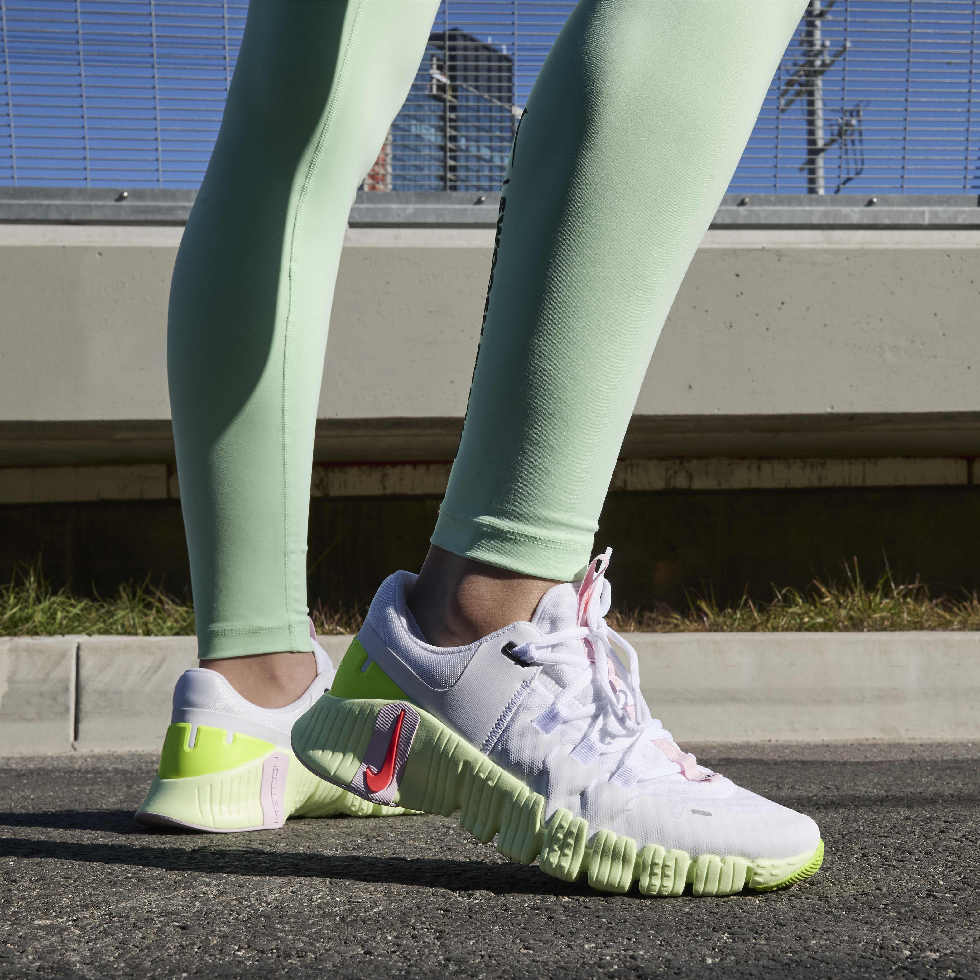 Metcon 5 nike womens best sale
