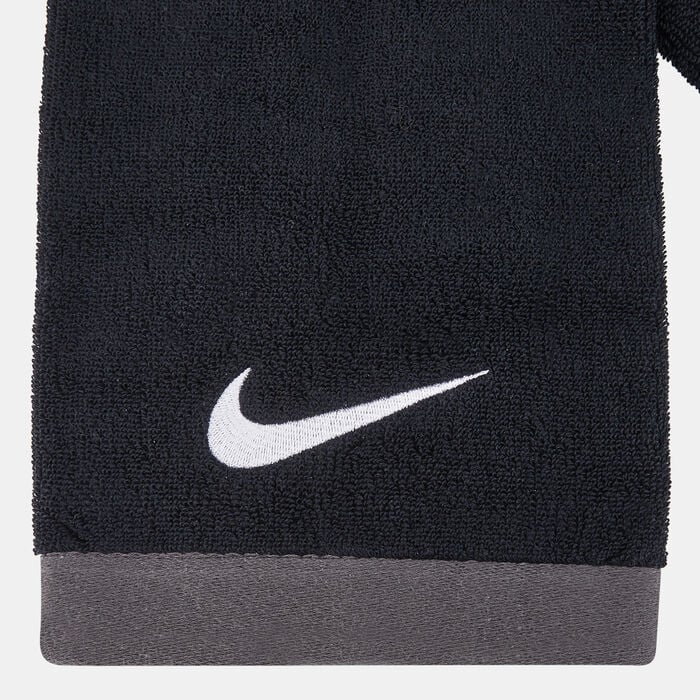 Nike Fundamental Towel (M) Black Nike Fundamental Towel (M) Black image number 1