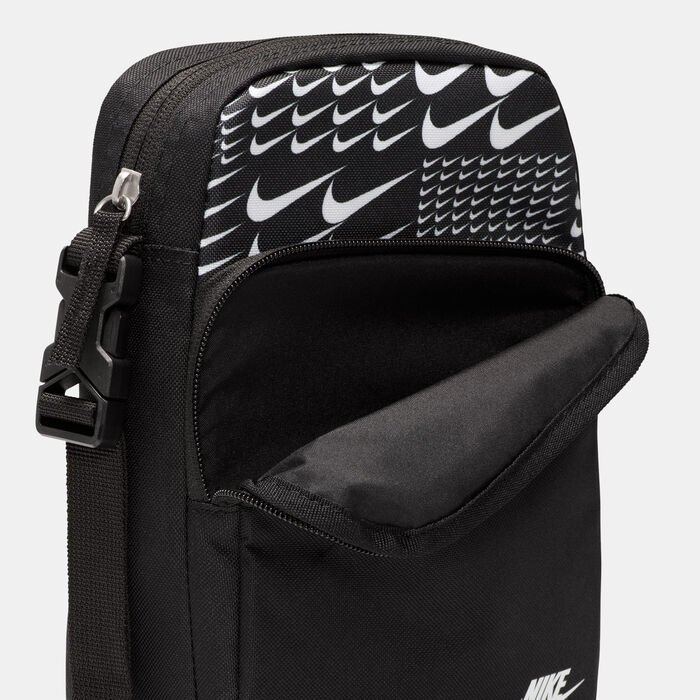 Nike Heritage Crossbody Bag Black Nike Heritage Crossbody Bag Black image number 4