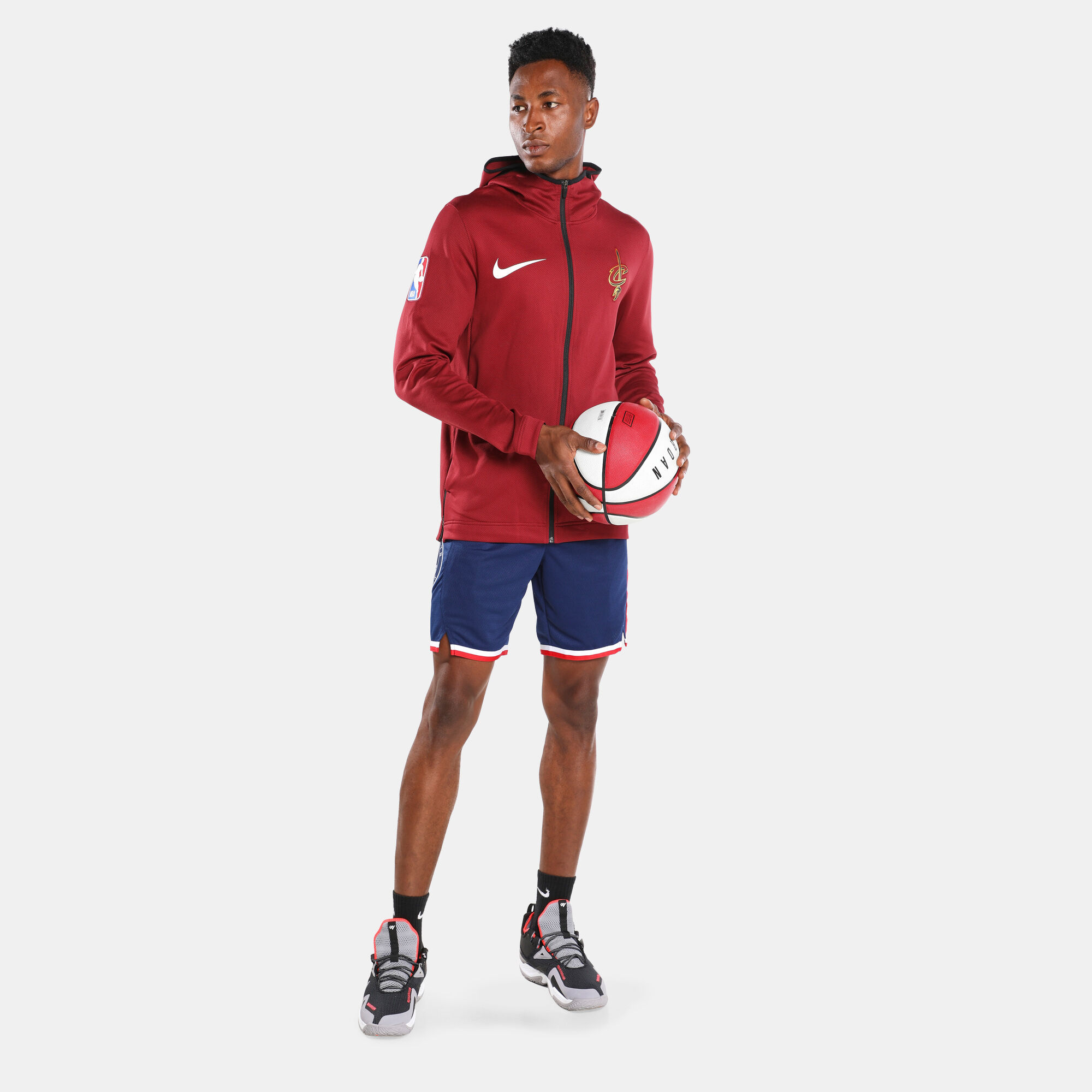 Buy Nike Men s Cleveland Cavaliers Therma Flex Showtime NBA Hoodie