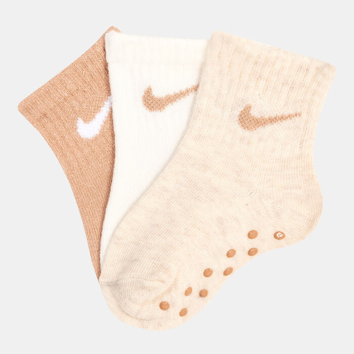 Nike Kids' No-Slip Gripper Ankle Socks (3 Pack) Multi-Color Nike Kids' No-Slip Gripper Ankle Socks (3 Pack) Multi-Color image number 0