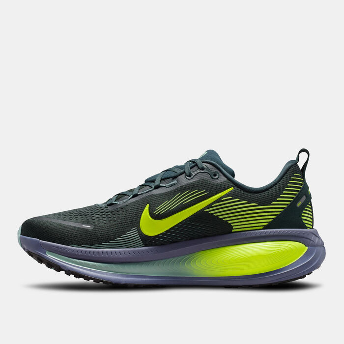 Nike Men's Vomero 18 Road Running Shoes Green Nike Men's Vomero 18 Road Running Shoes Green image number 2