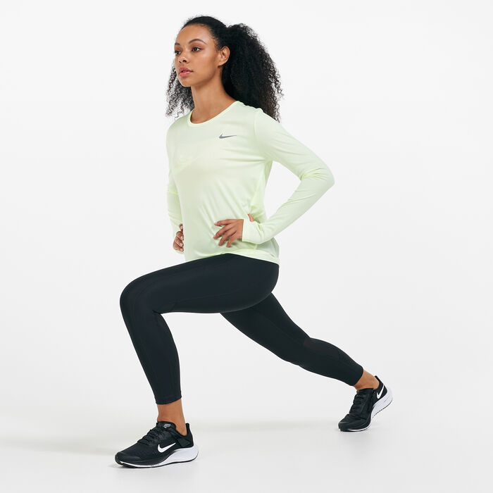 Nike Women's Fast Mid-Rise Crop Running Leggings Black Nike Women's Fast Mid-Rise Crop Running Leggings Black image number 2