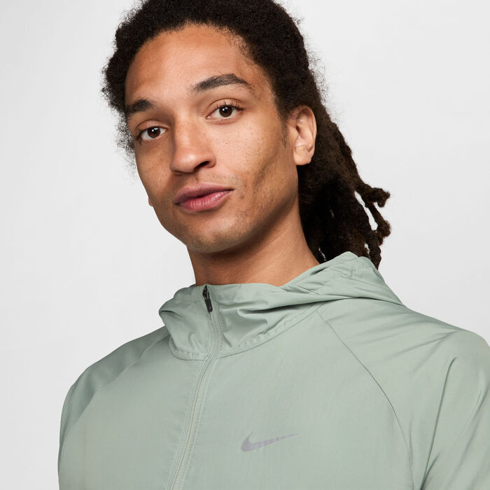 Nike Men's Miler Repel Running Jacket Green Nike Men's Miler Repel Running Jacket Green image number 3