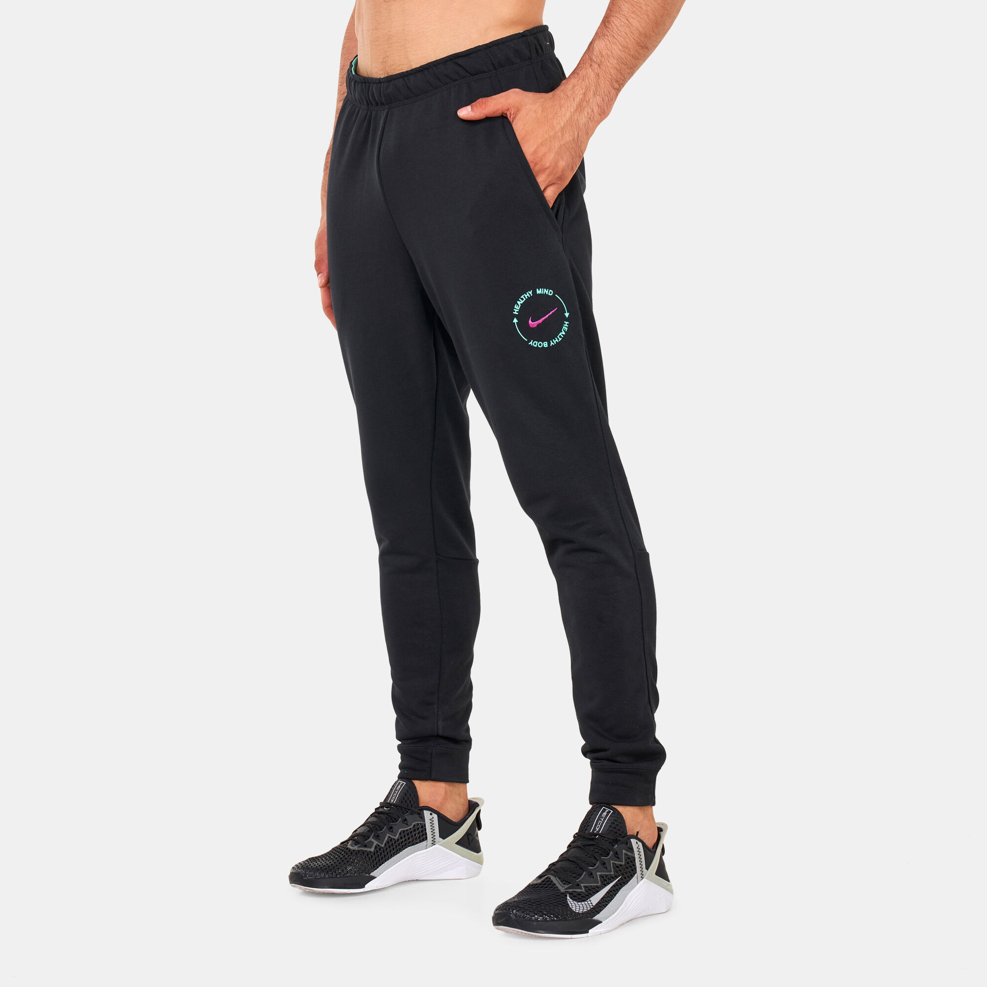 Men s Dri FIT D.Y.E. Woven Training Pants Black Nike in KSA SSS
