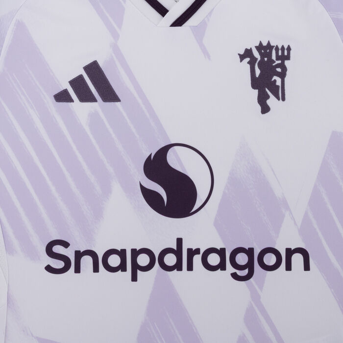 adidas Kids' Manchester United 25/26 Away Replica Football Jersey White adidas Kids' Manchester United 25/26 Away Replica Football Jersey White image number 2