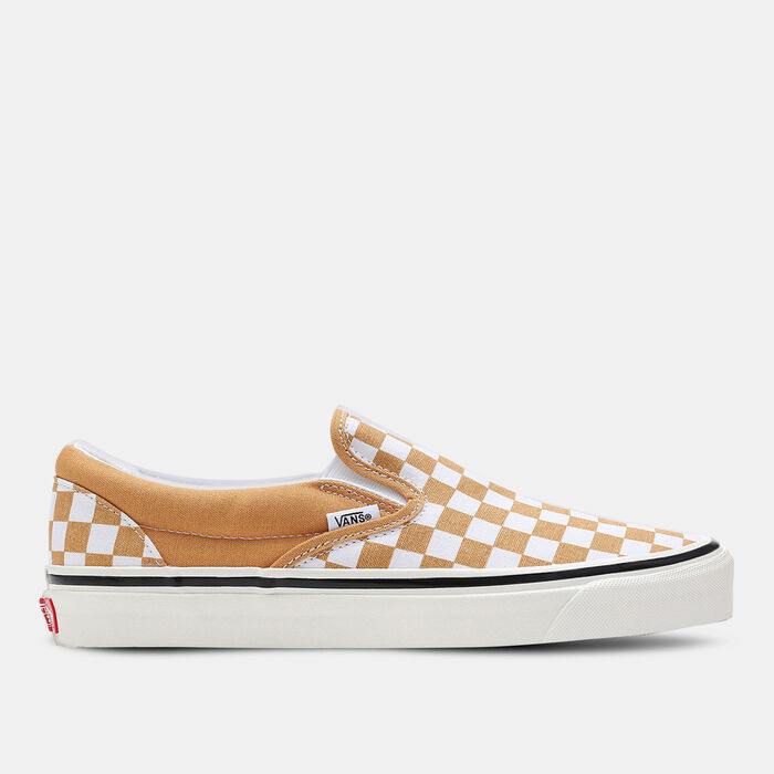 Vans Classic Unisex Slip-On Shoes yellow image number 0
