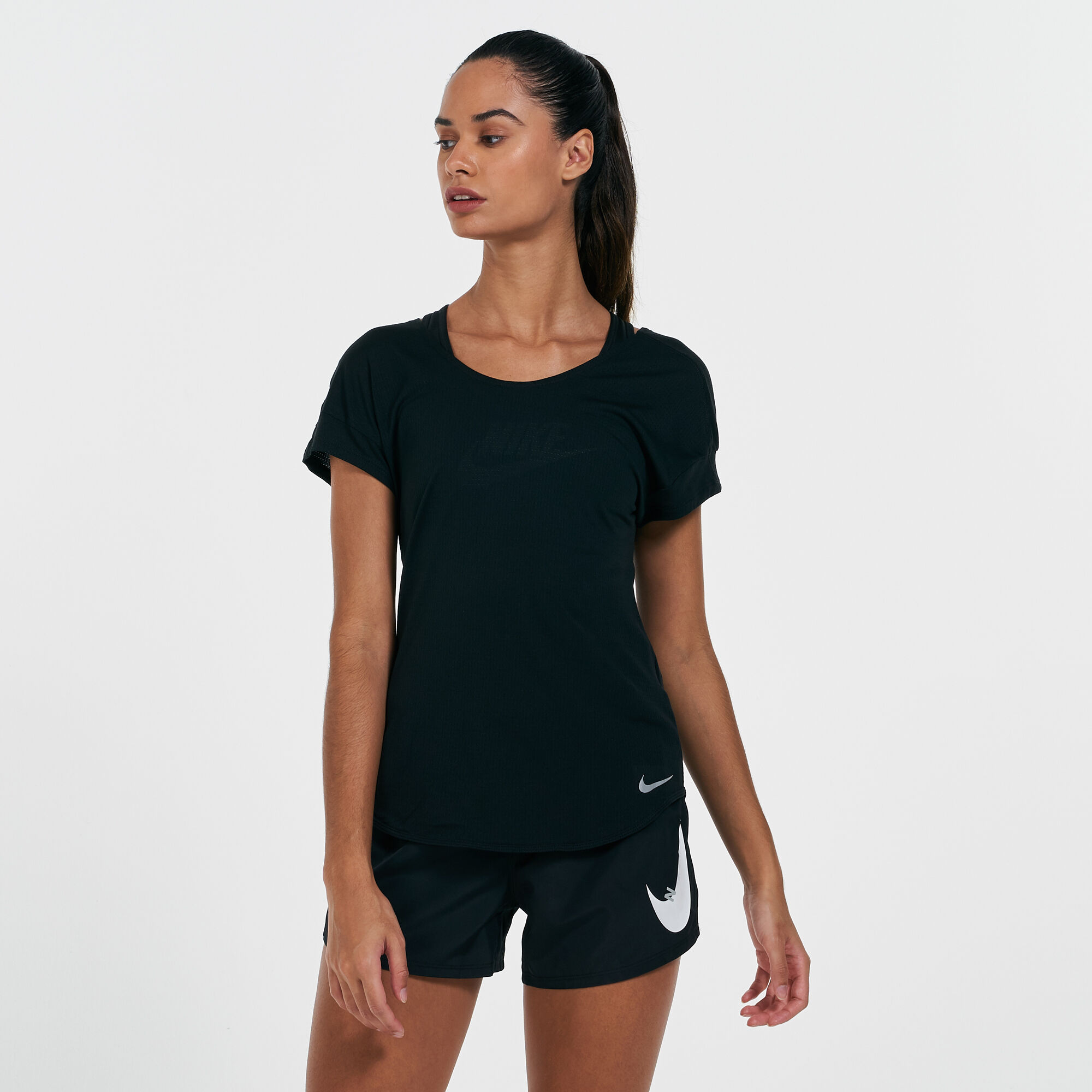 Nike breathe t shirt women's discount