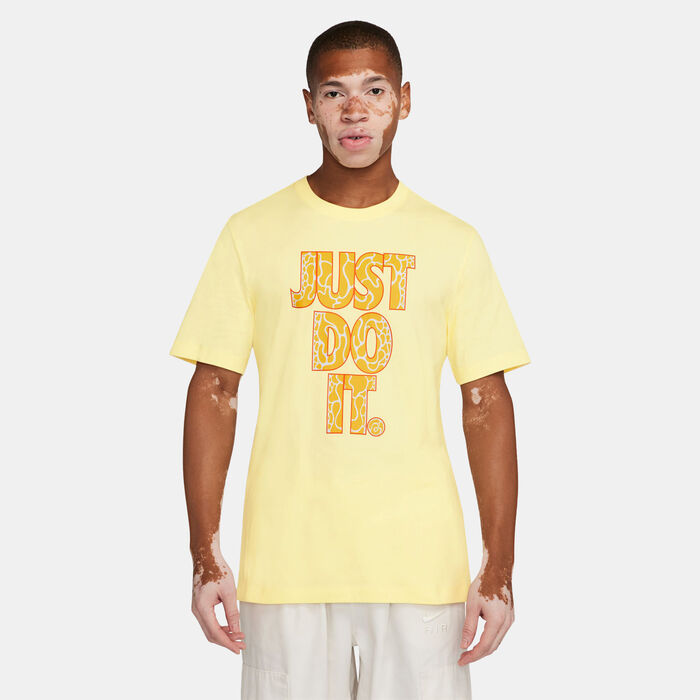 Nike Men's Sportswear T-Shirt yellow Nike Men's Sportswear T-Shirt yellow image number 0