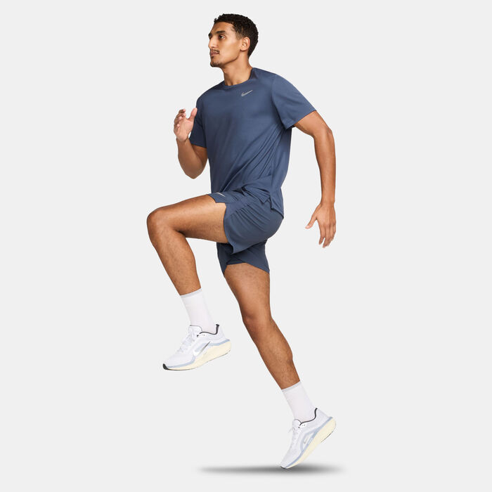 Nike Men's Miler Dri-FIT UV Running T-Shirt Blue Nike Men's Miler Dri-FIT UV Running T-Shirt Blue image number 2