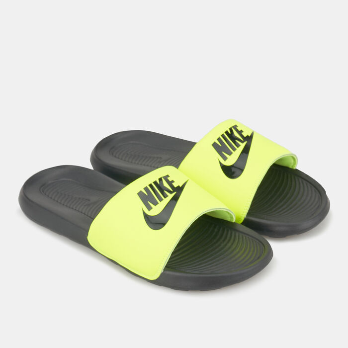 Nike Men's Victori One Slides Green image number 0