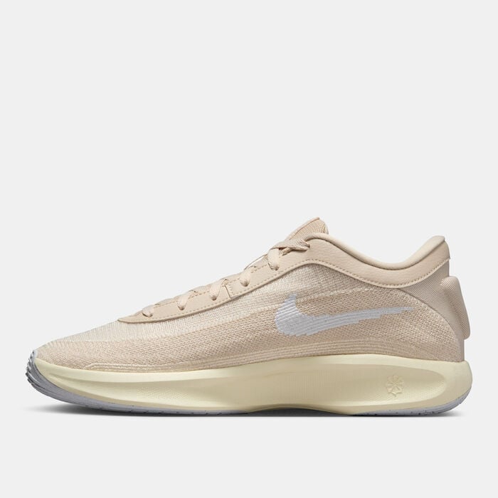 Nike Men's G.T. Hustle Academy Basketball Shoes Beige Nike Men's G.T. Hustle Academy Basketball Shoes Beige image number 2