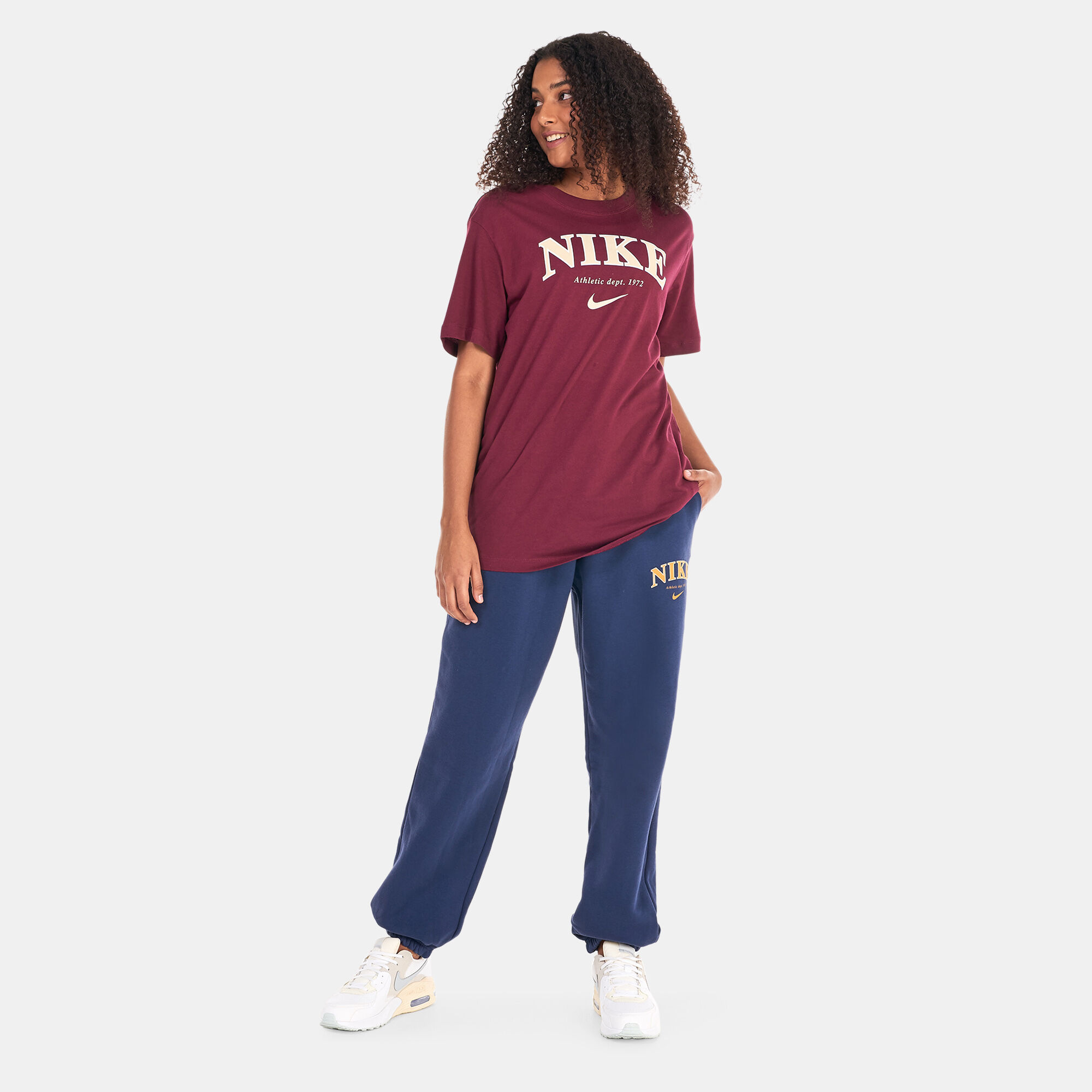 Womens nike joggers on sale set