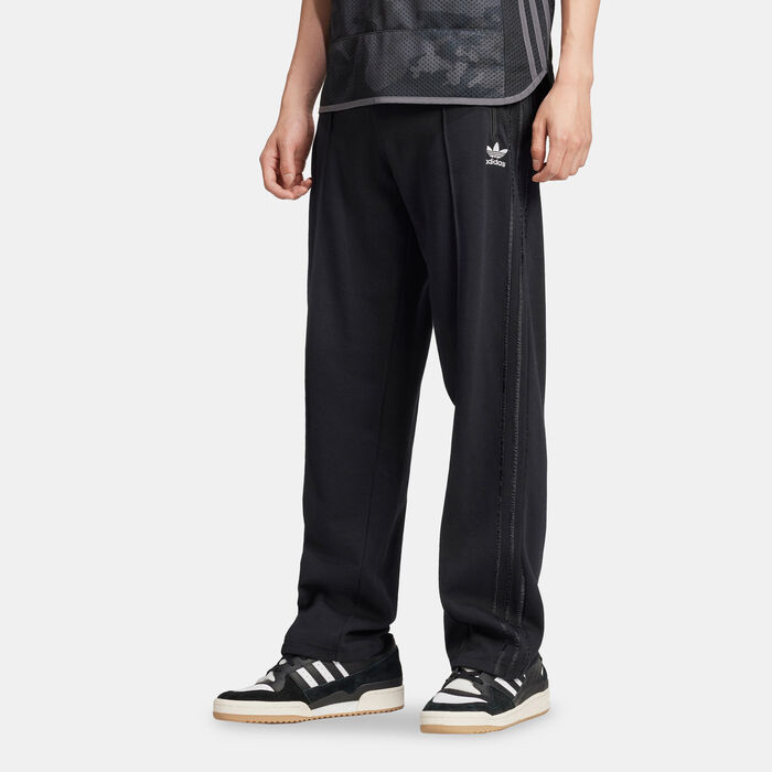 adidas Originals Men's Monogram 2 Track Pants Black adidas Originals Men's Monogram 2 Track Pants Black image number 0