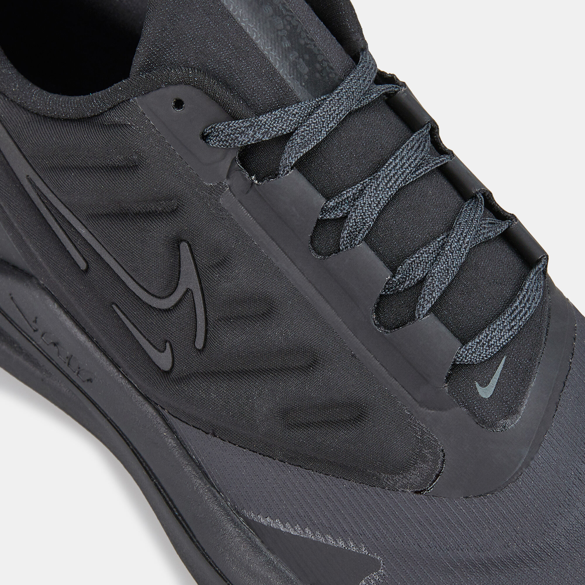 Nike men's shield shoes discount
