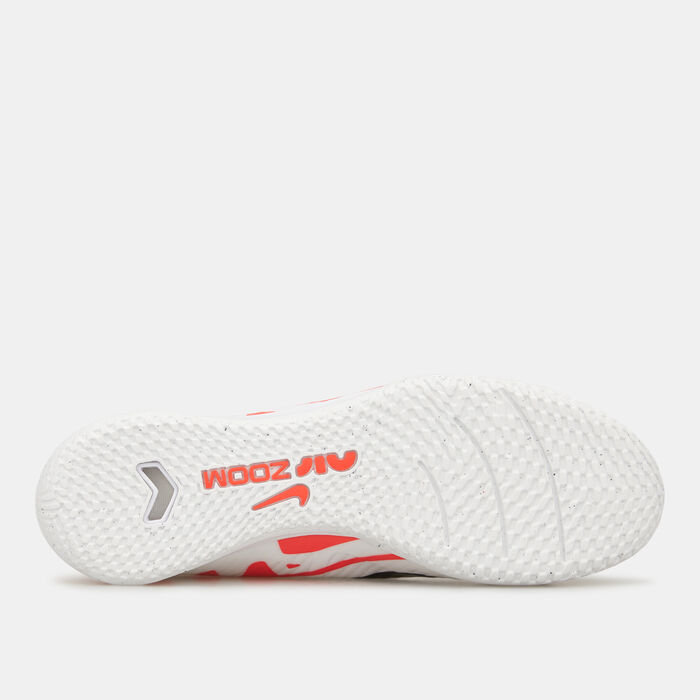 Nike Mercurial Vapor 15 Academy Indoor Court Football Shoes White Nike Mercurial Vapor 15 Academy Indoor Court Football Shoes White image number 3