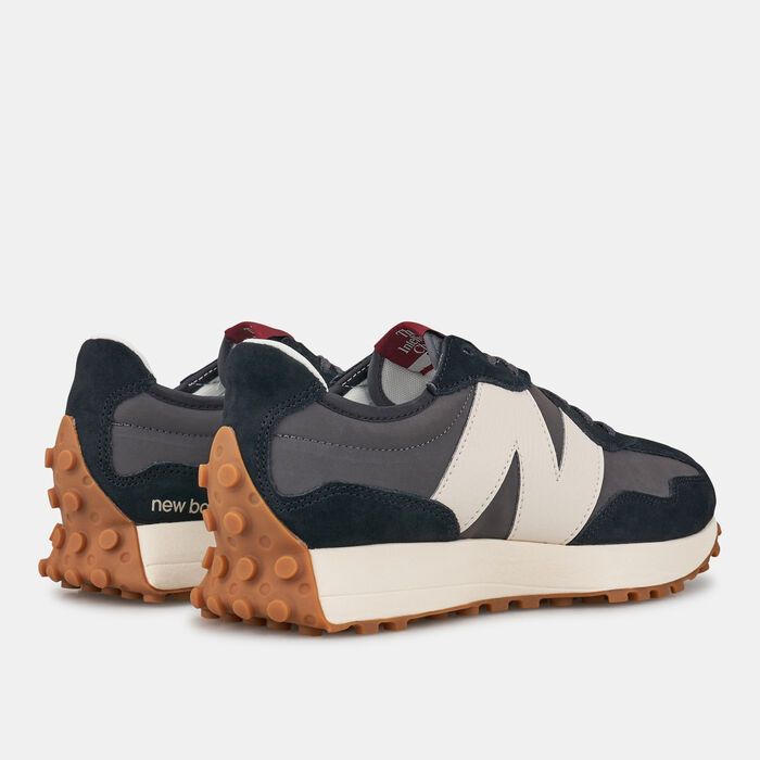 New Balance Women's 327 Shoe Black New Balance Women's 327 Shoe Black image number 2