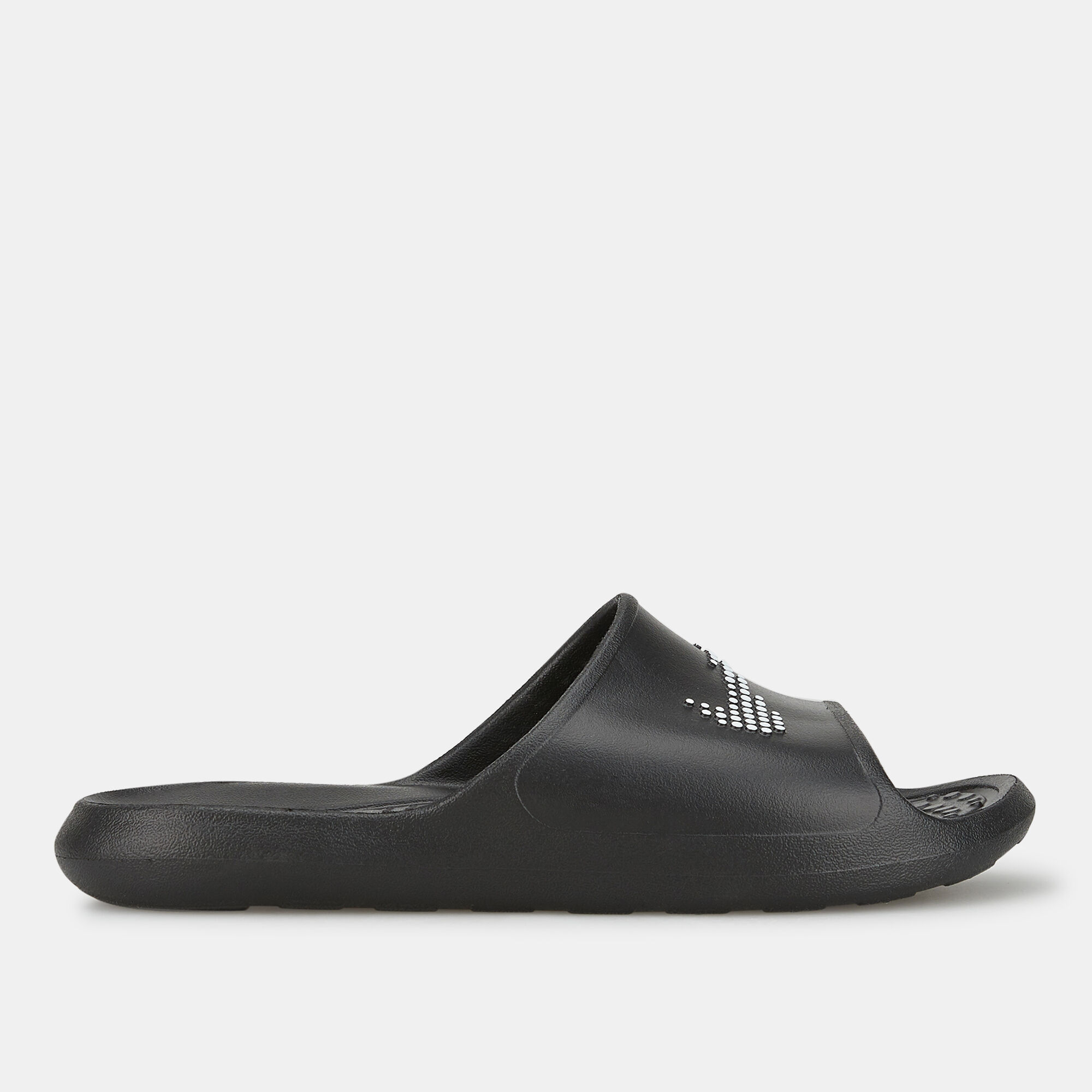 Buy Nike Men s Victori One Shower Slides Black in KSA SSS