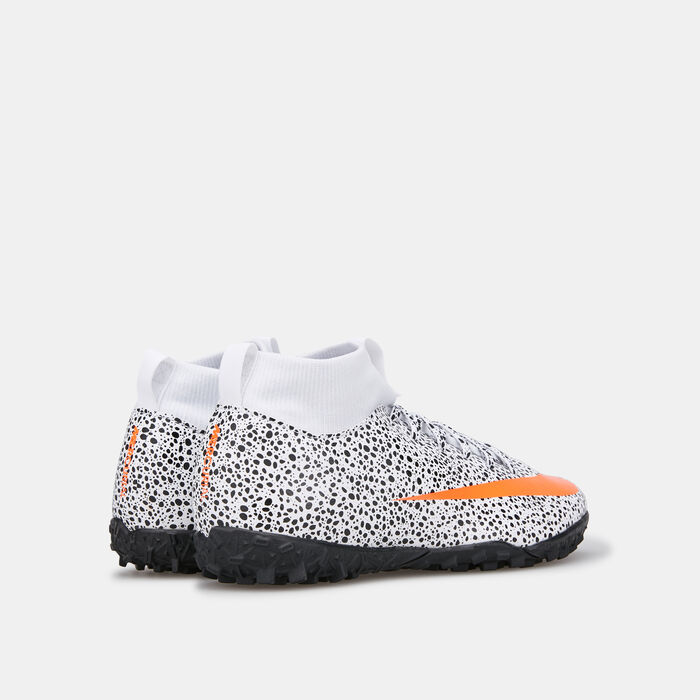 Kids' Jr. Mercurial Superfly 7 CR7 Safari Turf Ground Shoe (Older Kids) Kids' Jr. Mercurial Superfly 7 CR7 Safari Turf Ground Shoe (Older Kids) image number 2