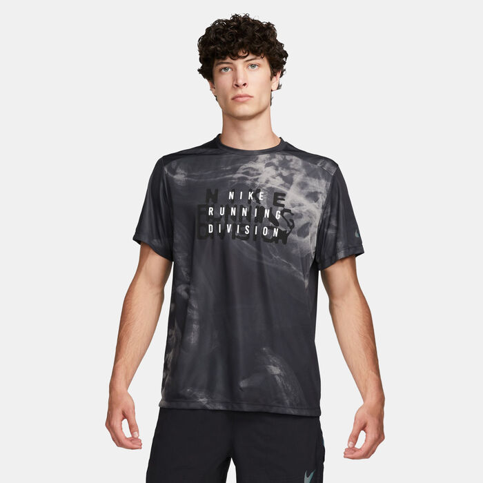 Men s Dri FIT Run Division Rise 365 Running T Shirt Grey Nike in KSA SSS