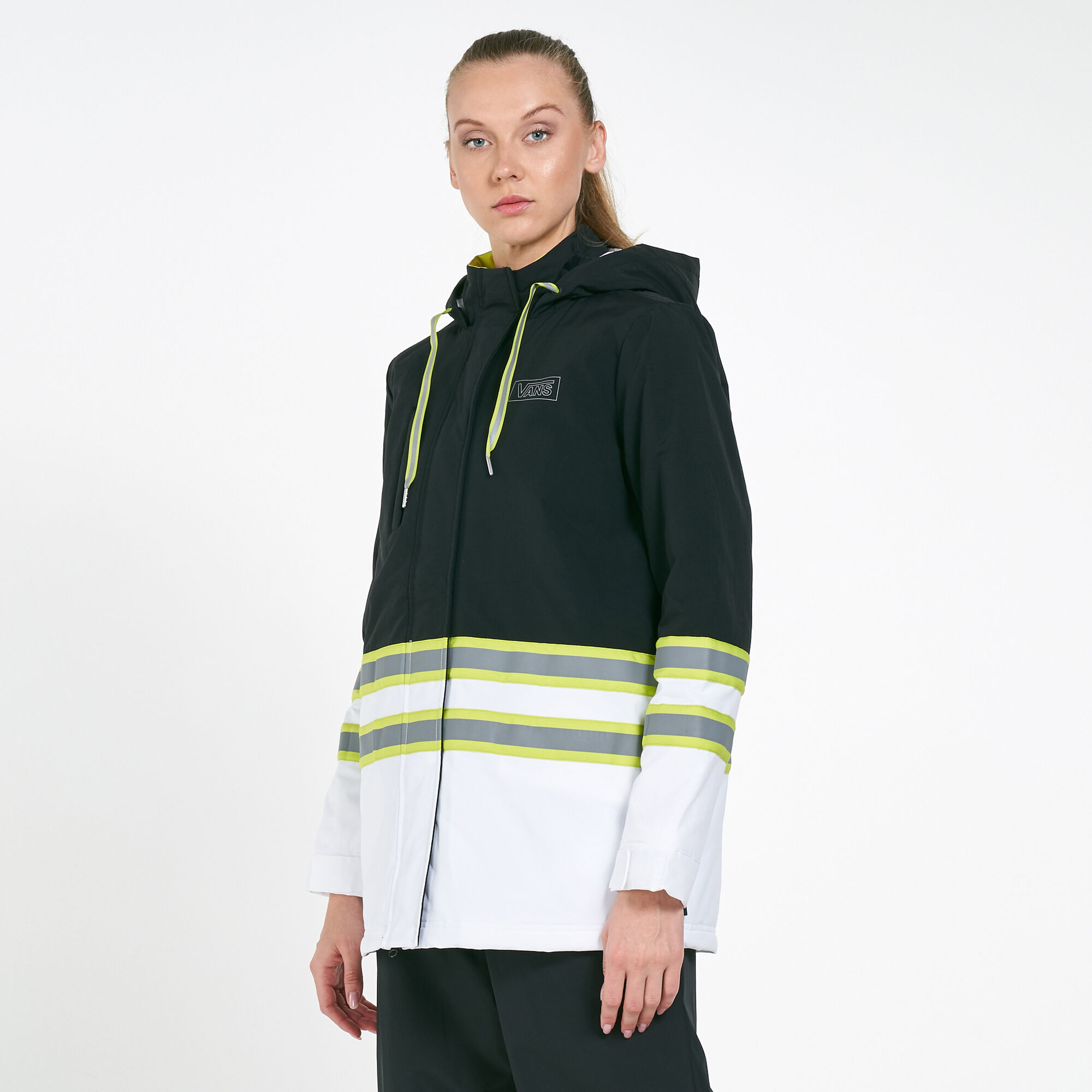 Buy Vans Women s After Dark MTE Jacket Black in KSA SSS