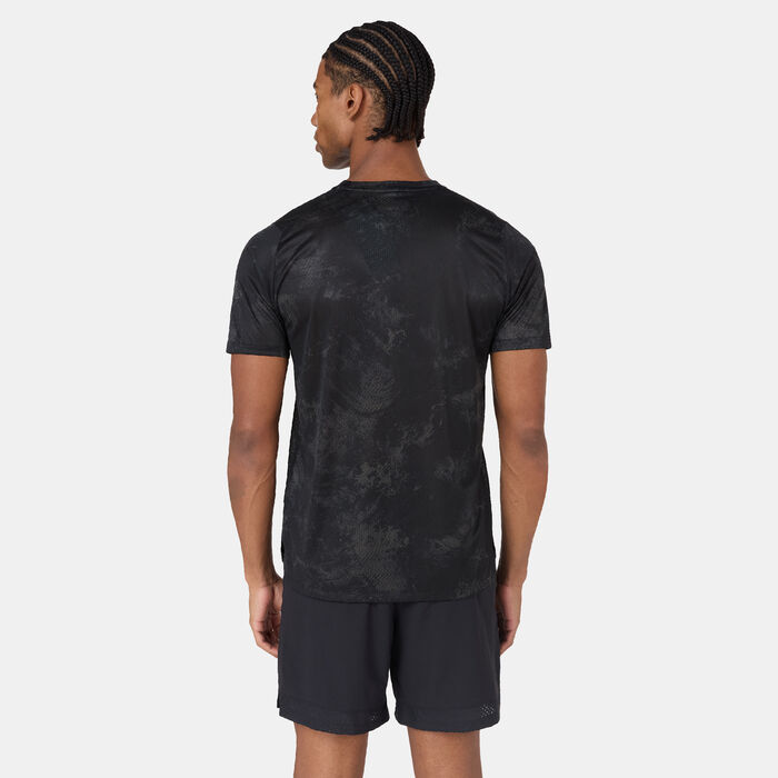 New Balance Men's Athletics Printed Training T-Shirt Grey New Balance Men's Athletics Printed Training T-Shirt Grey image number 1
