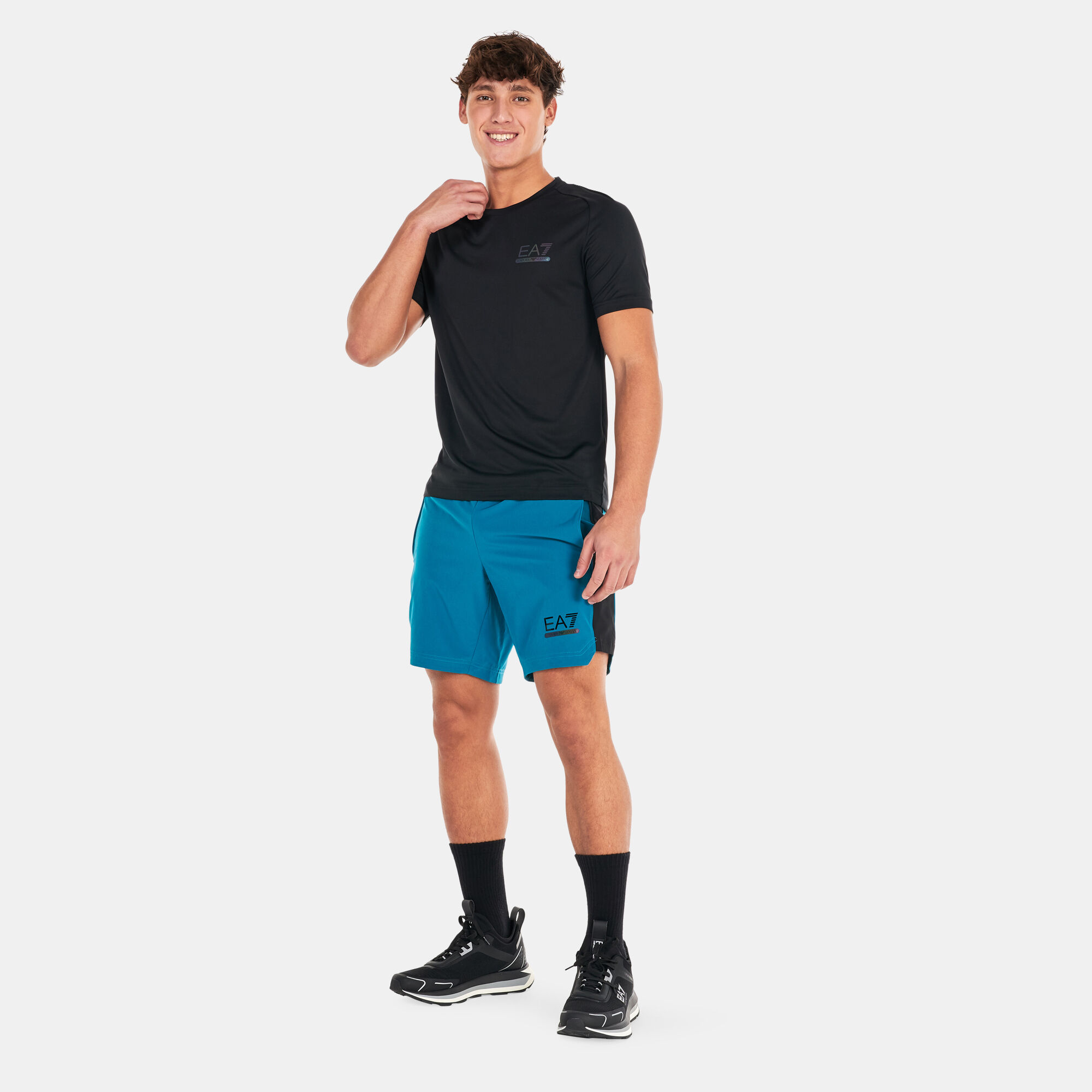 Ea7 hotsell bermuda shorts