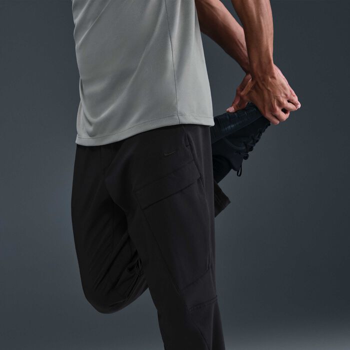 Nike Men's Unlimited Dri-FIT Versatile Cargo Pants Black Nike Men's Unlimited Dri-FIT Versatile Cargo Pants Black image number 4