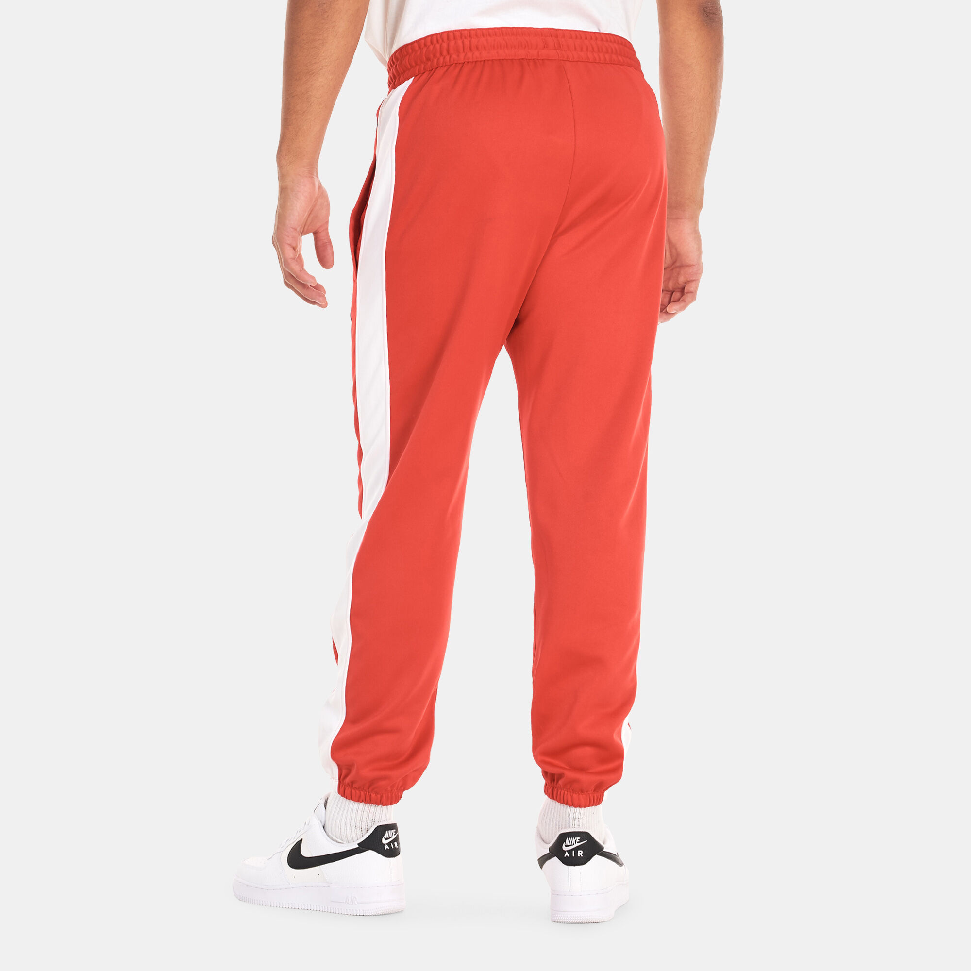 Red nike therma pants hotsell