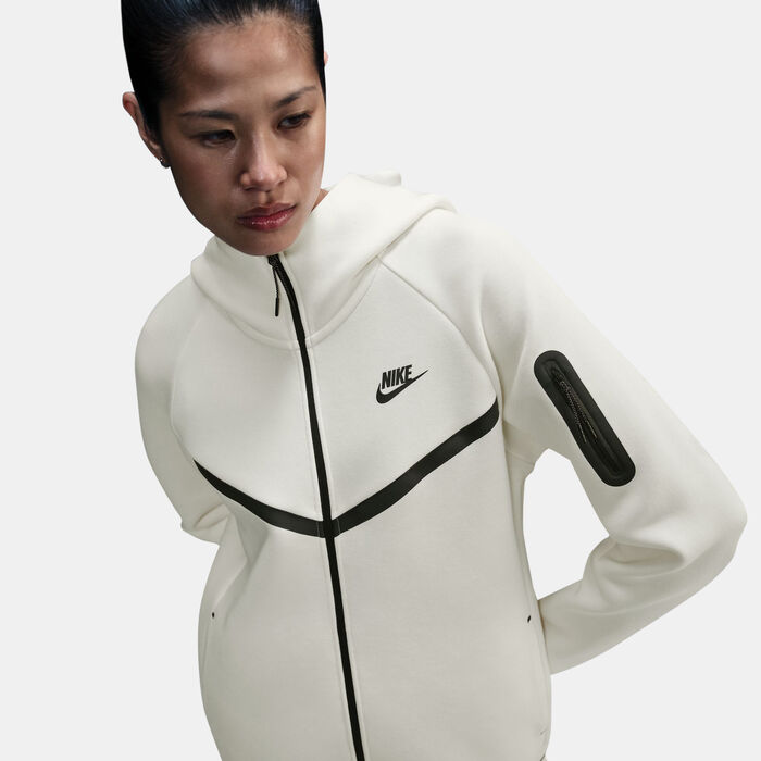Nike Women's Sportswear Tech Fleece Windrunner Full-Zip Hoodie Ivory image number 2