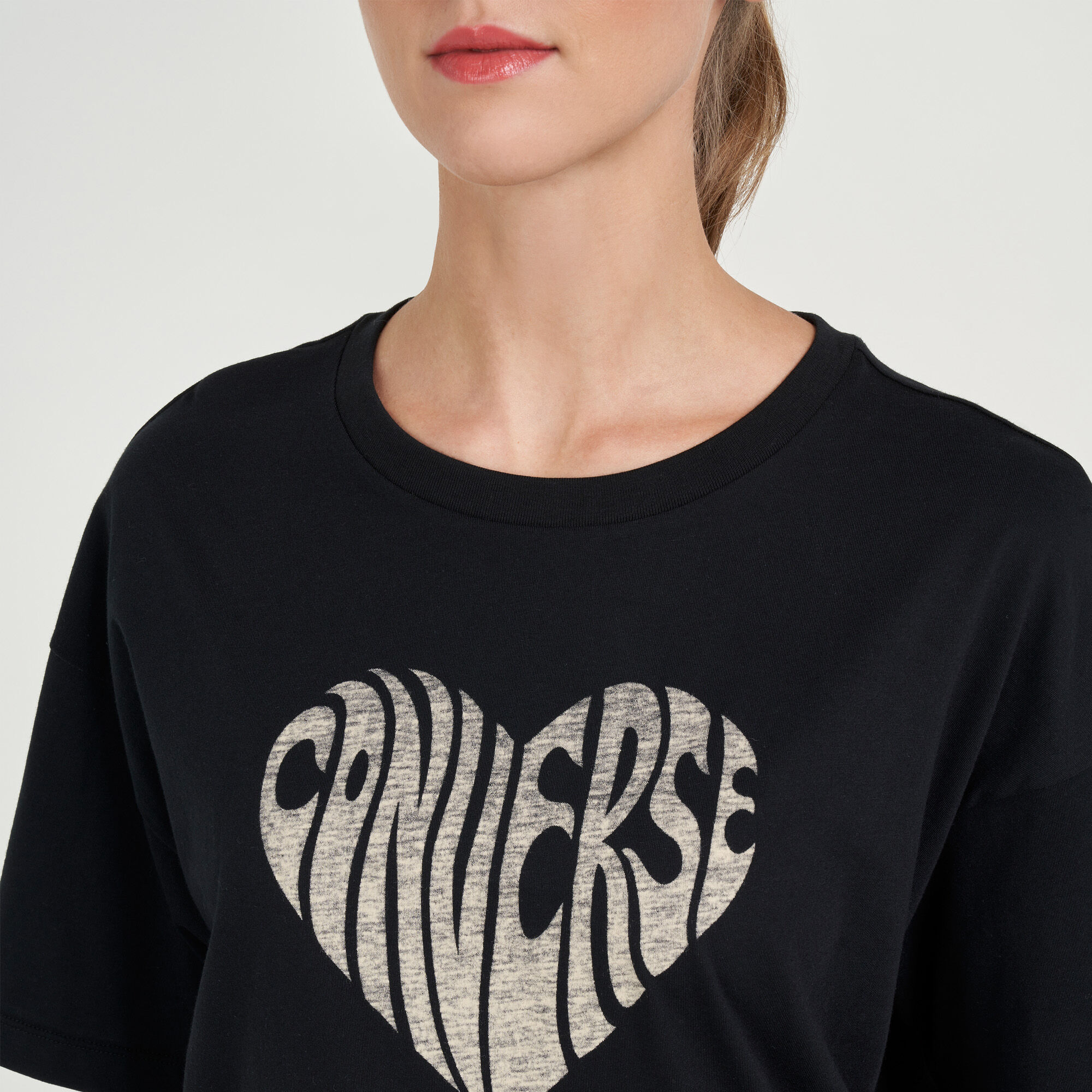 Converse t hotsell shirt heart