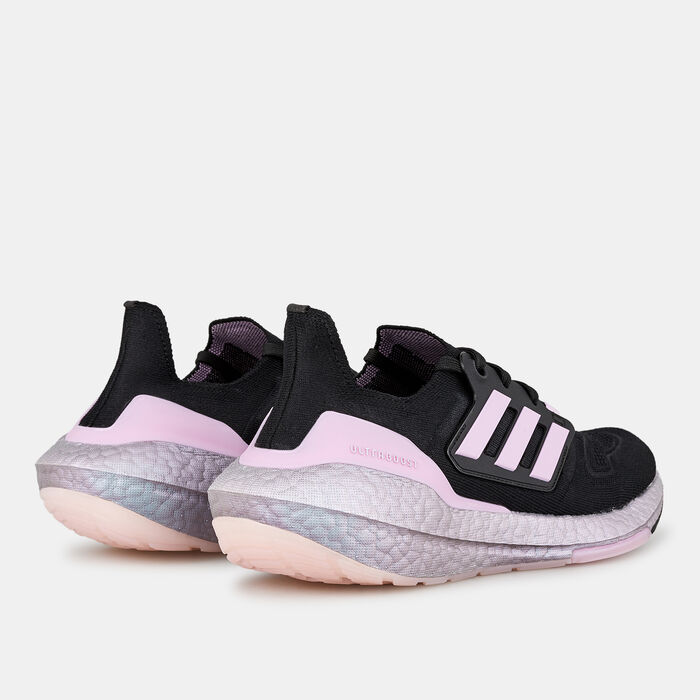adidas Women's Ultraboost 22 Shoe Black image number 2