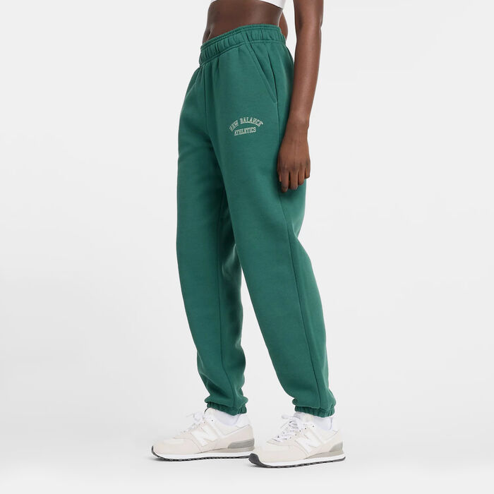 New Balance Women's Seasonal Graphic Sweatpants Green image number 2
