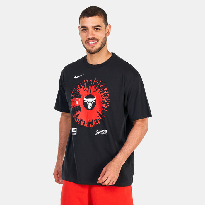 Nike Men's NBA Chicago Bulls Max90 T-Shirt Black Nike Men's NBA Chicago Bulls Max90 T-Shirt Black image number 0