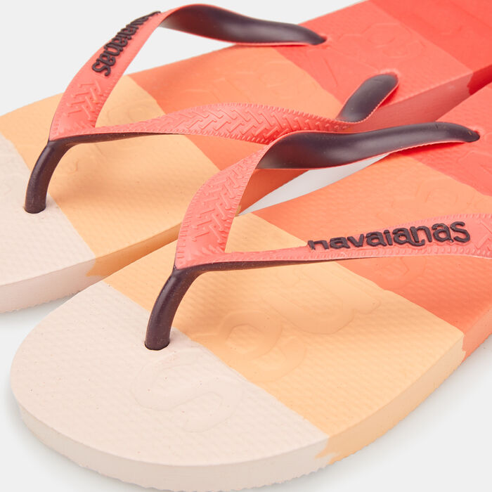 Havaianas Top Logomania Flip Flops Red Havaianas Top Logomania Flip Flops Red image number 2