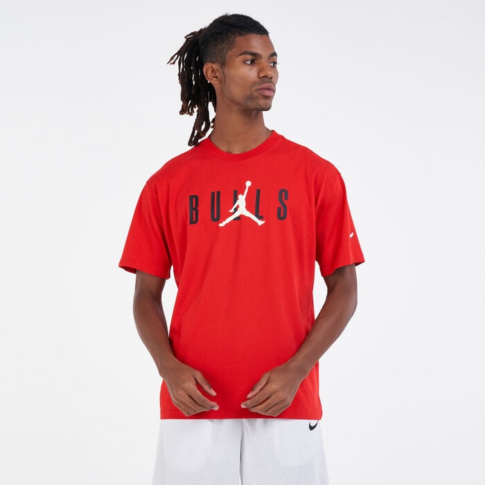 Nike Men's Chicago Bulls Courtside T-Shirt Red Nike Men's Chicago Bulls Courtside T-Shirt Red image number 0