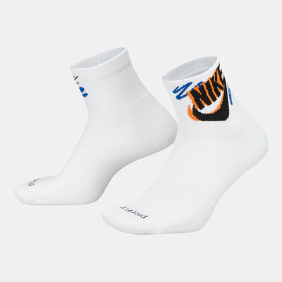 Nike Men's Everyday Plus Training Ankle Socks (3 Pairs) White Nike Men's Everyday Plus Training Ankle Socks (3 Pairs) White