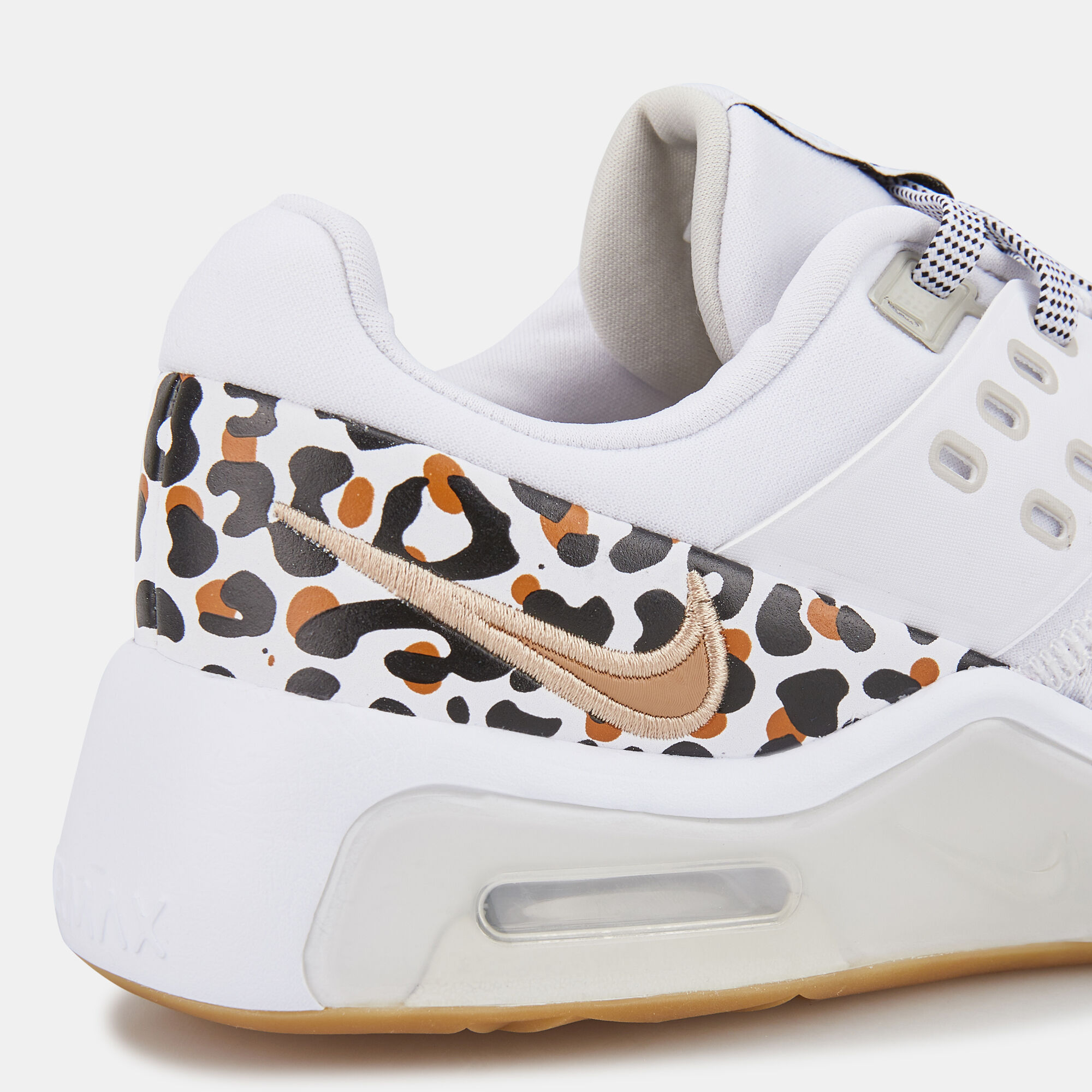 Nike air bella tr white hotsell