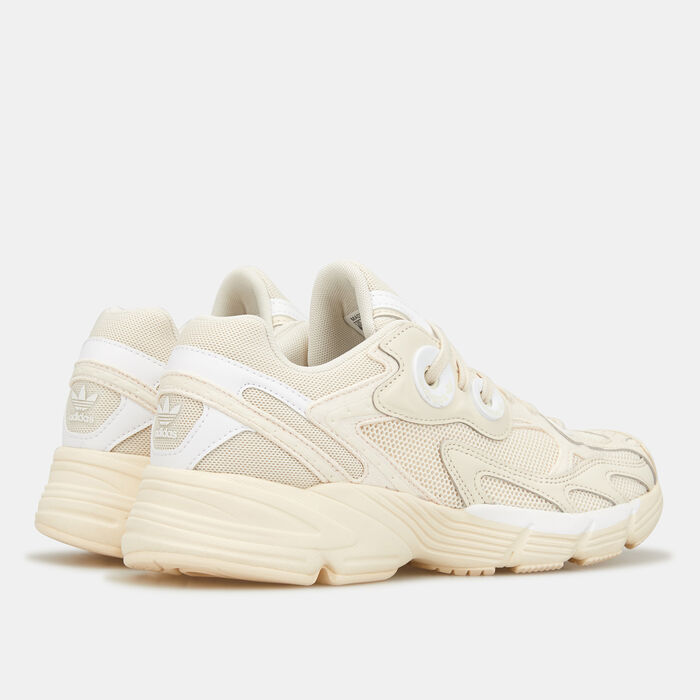 adidas Originals Women's Astir Shoe Beige adidas Originals Women's Astir Shoe Beige image number 2